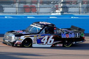 Christian Eckes, Kyle Busch Motorsports, Toyota Tundra Mobil 1