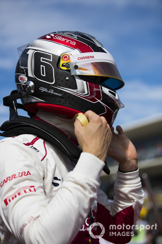 Charles Leclerc, Sauber, in griglia di partenza
