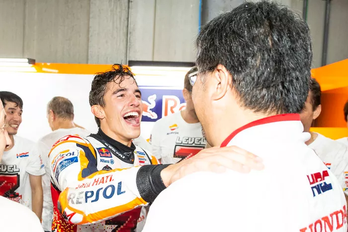 Marc Marquez, Repsol Honda Team celebra con su equipo