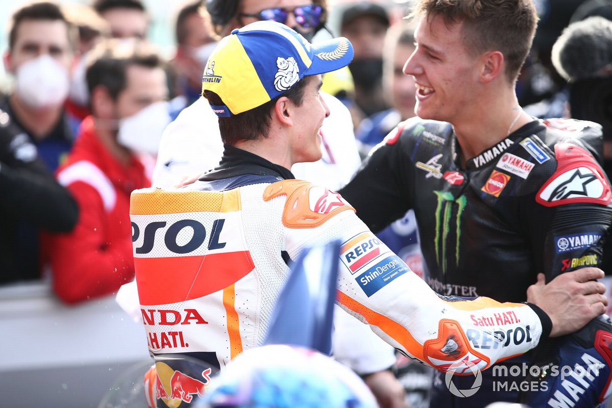Marc Márquez, Equipo Repsol Honda con el Campeón del Mundo Fabio Quartararo, Yamaha Factory Racing