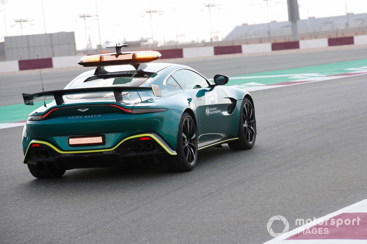 El Safety Car Aston Martin Vantage