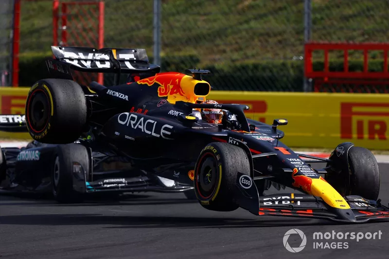 Max Verstappen, accident de la RB20 de Red Bull Racing