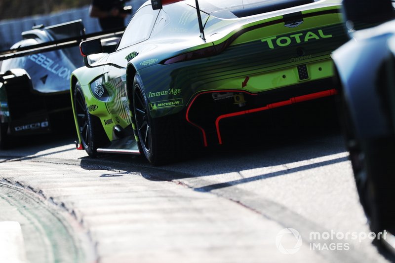 #98 Aston Martin Racing Aston Martin Vantage: Paul Dalla Lana