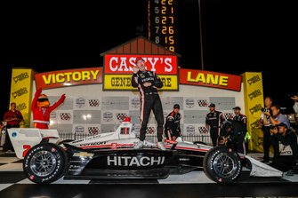 Yarış galibi Josef Newgarden, Team Penske Chevrolet