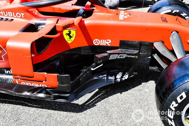 Front floor of Ferrari SF90