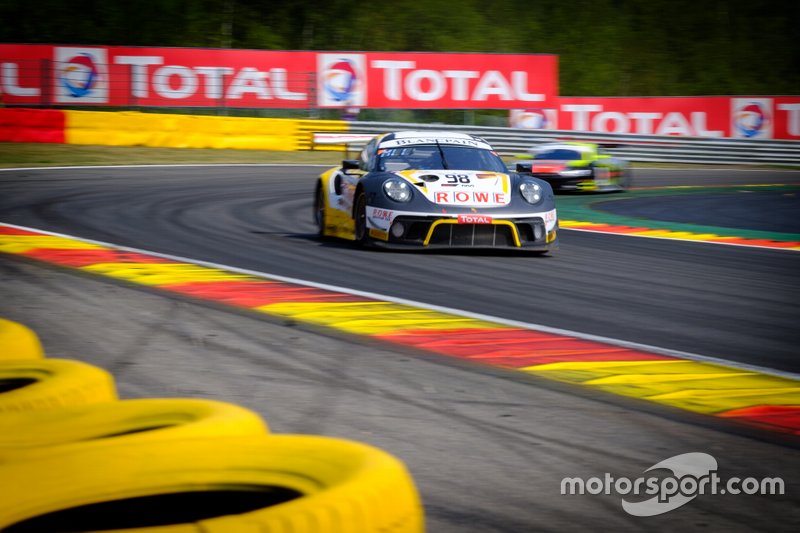 #98 ROWE Racing Porsche 911 GT3 R: Sven Müller, Romain Dumas, Mathieu Jaminet
