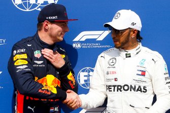 Pole Sitter Lewis Hamilton, Mercedes AMG F1, second place Max Verstappen, Red Bull Racing, p