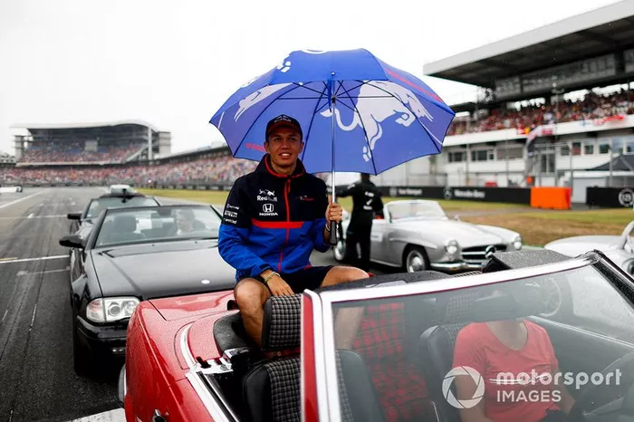 Red Bull: Alexander Albon - Sem contrato