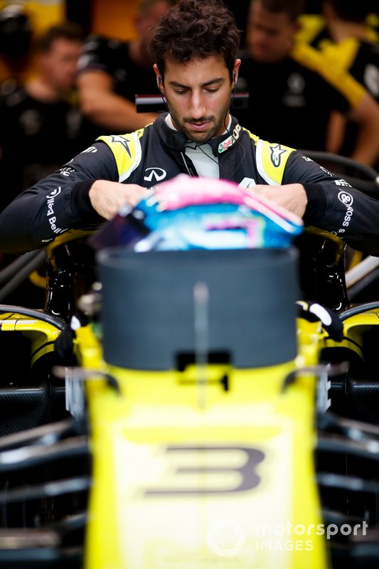 Daniel Ricciardo, Renault F1 Team R.S.19
