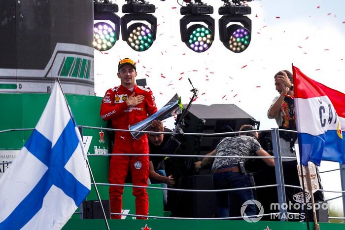 Podio: ganador Charles Leclerc, Ferrari celebra