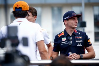 Max Verstappen, Red Bull Racing, Carlos Sainz Jr., McLaren ve Lando Norris, McLaren pilotlar geçit töreninde