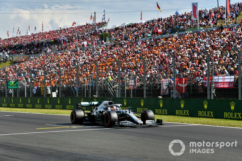 Lewis Hamilton, Mercedes AMG F1 W10