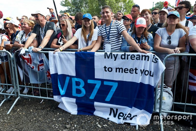 Fans of Valtteri Bottas, Mercedes AMG F1