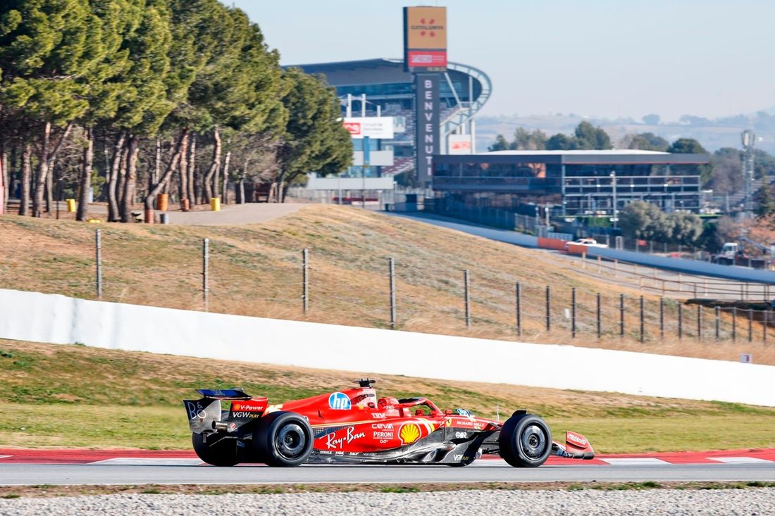 Charles Leclerc, Ferrari SF-24 podczas testów Pirelli