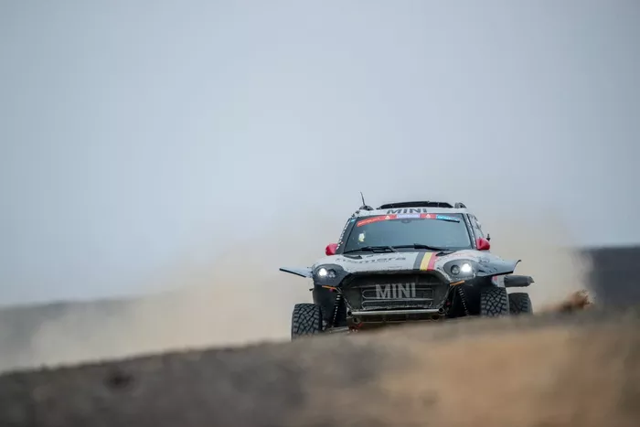 #222 X-Raid Mini JCW Team Mini: Guillaume De Mevius, Mathieu Baumel