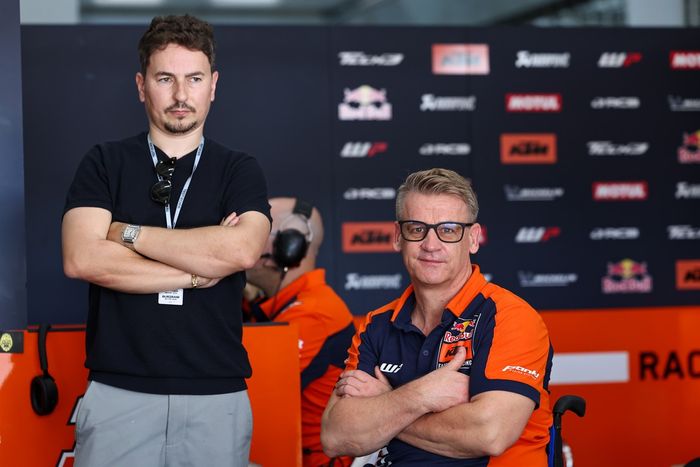 Jorge Lorenzo e Pit Beirer, direttore di KTM Motorsport