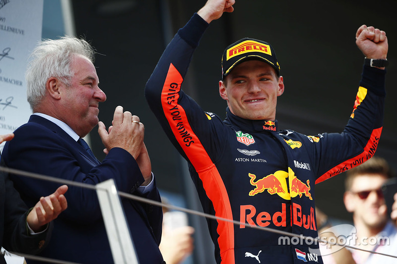 Podio: il vincitore della gara Max Verstappen, Red Bull Racing