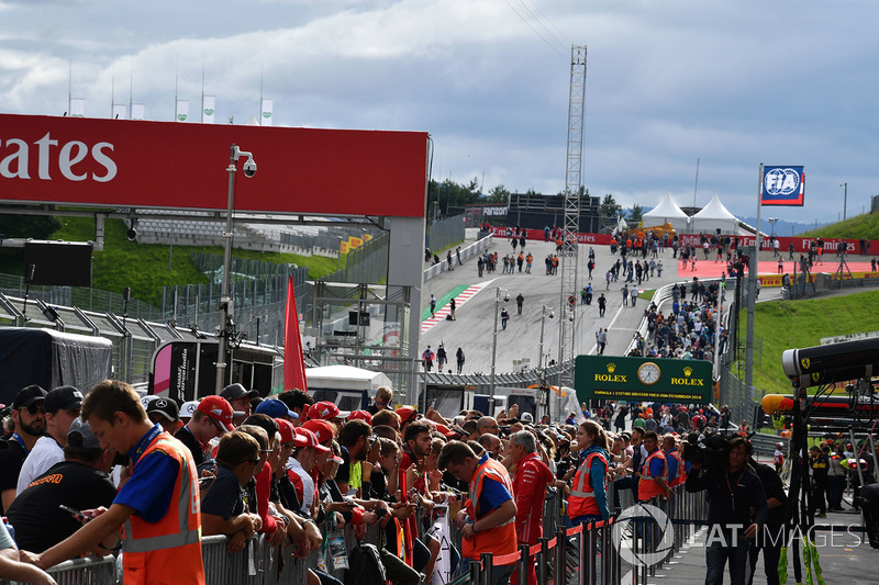 Fans in pit lane