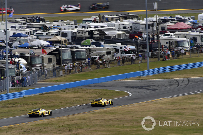 #3 Corvette Racing Chevrolet Corvette C7.R, GTLM: Antonio Garcia, Jan Magnussen, Mike Rockenfeller, #4 Corvette Racing Chevrolet Corvette C7.R, GTLM: Oliver Gavin, Tommy Milner, Marcel Fassler