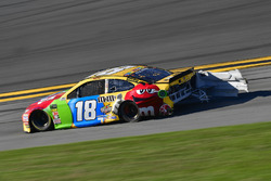 Kyle Busch, Joe Gibbs Racing Toyota shows damage