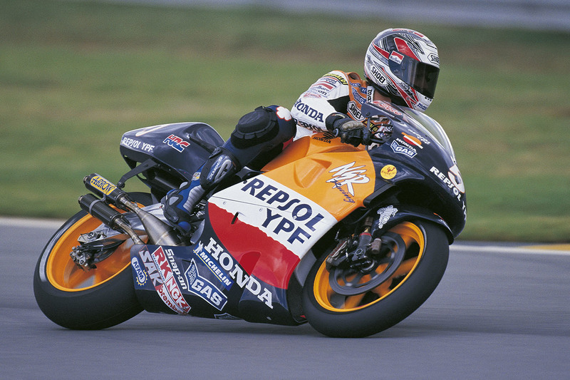 2000. Sete Gibernau