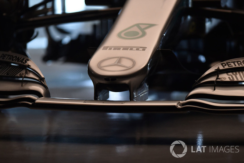 Mercedes AMG F1 W09 nose detail