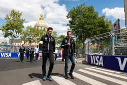 Sébastien Buemi, Renault e.Dams, cammina lungo il circuito
