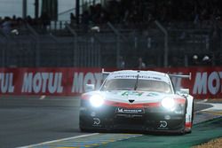 #94 Porsche GT Team Porsche 911 RSR: Romain Dumas, Timo Bernhard, Sven Muller