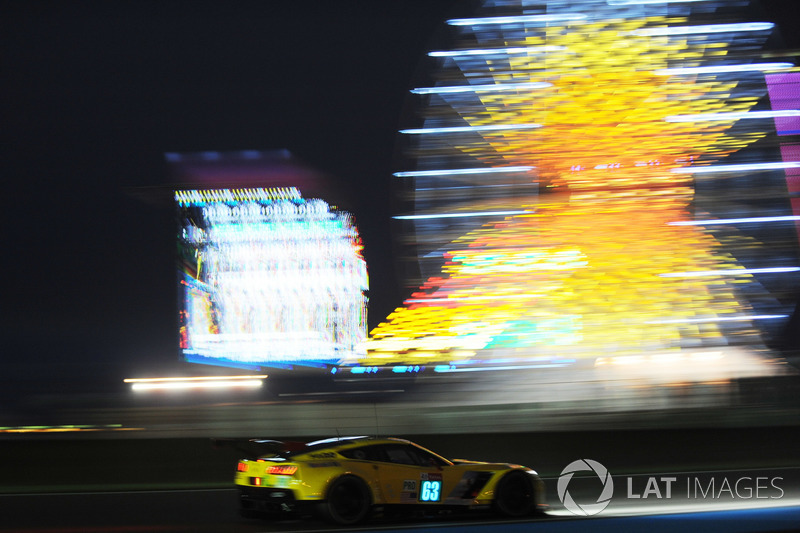 #63 Corvette Racing Chevrolet Corvette C7.R: Ян Магнуссен, Антонио Гарсия, Майк Роккенфеллер