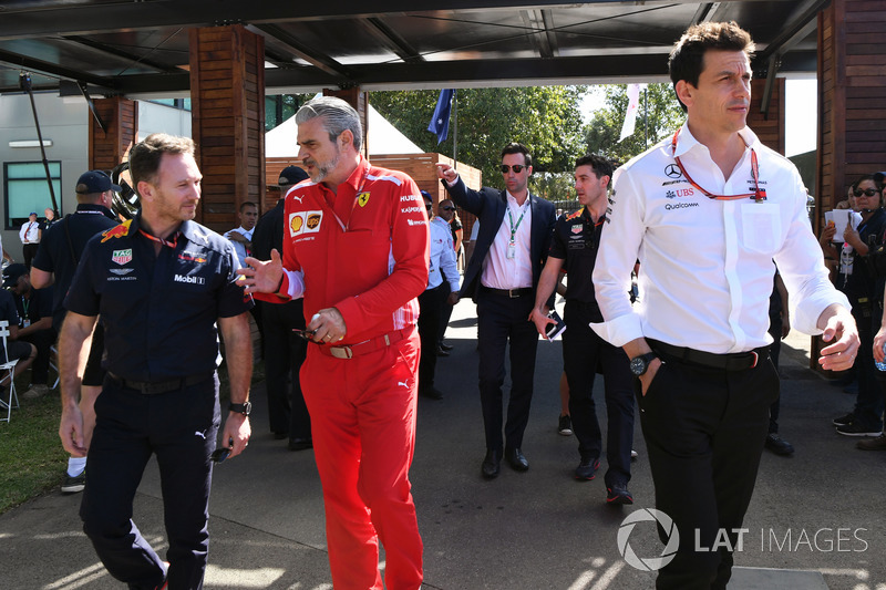 Christian Horner, director del equipo Red Bull Racing, Toto Wolff, director de Motorsport de Mercedes AMG F1 y Maurizio Arrivabene, director del equipo de Ferrari