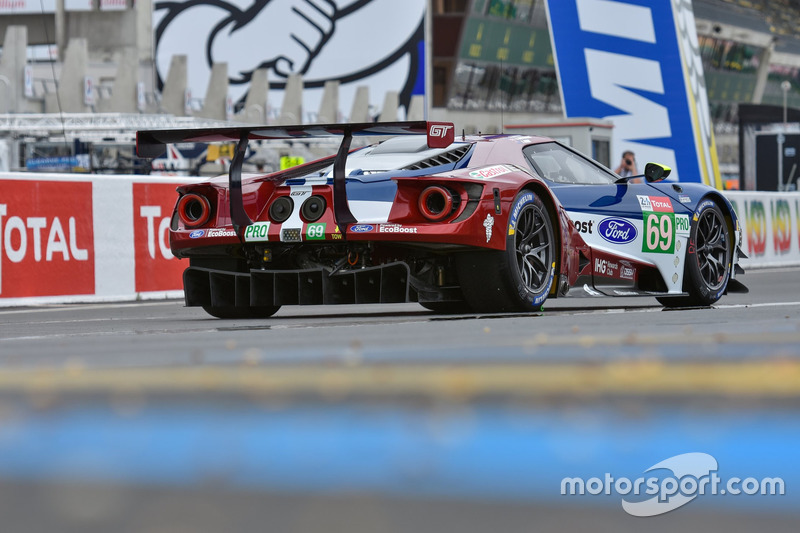 #69 Ford Chip Ganassi Racing Ford GT