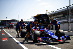 The car of Brendon Hartley, Toro Rosso STR13