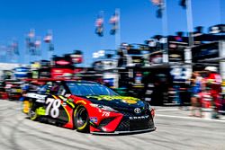 Martin Truex Jr., Furniture Row Racing, Toyota Camry 5-hour ENERGY/Bass Pro Shops