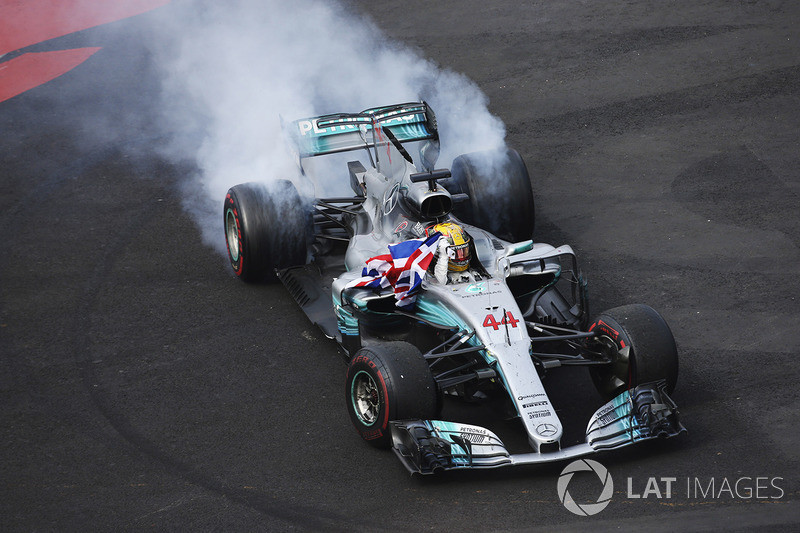 2017 World Champion Lewis Hamilton, Mercedes AMG F1