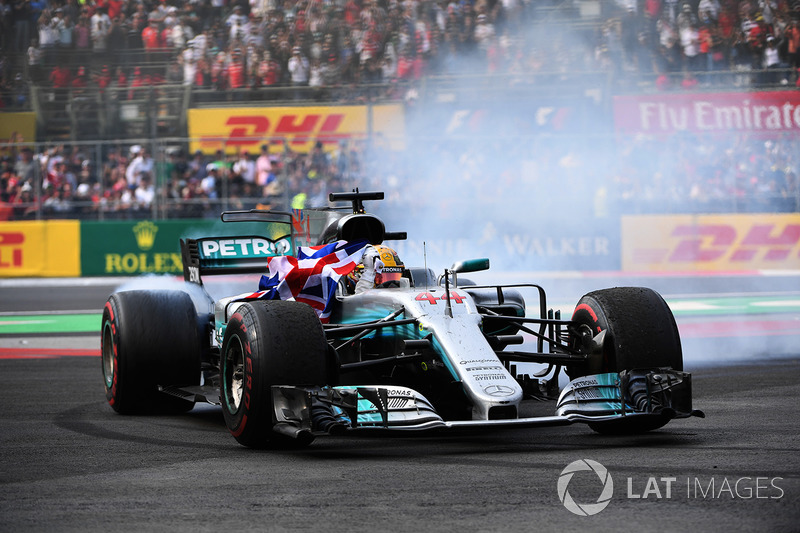2017 World Champion Lewis Hamilton, Mercedes AMG F1