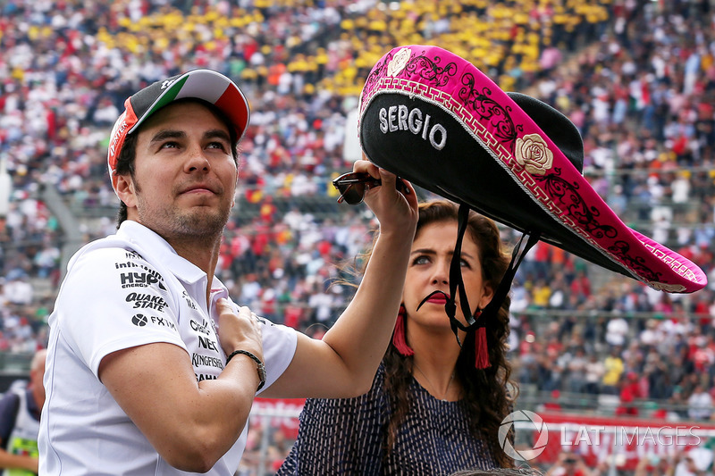 Sergio Perez, Sahara Force India on the drivers parade with Sombrero hat