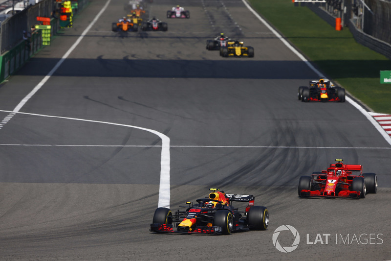 Max Verstappen, Red Bull Racing RB14 Tag Heuer, Kimi Raikkonen, Ferrari SF71H, Daniel Ricciardo, Red Bull Racing RB14 Tag Heuer, e Nico Hulkenberg, Renault Sport F1 Team R.S. 18