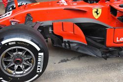 Ferrari SF71H, oldaldoboz és bargeboard