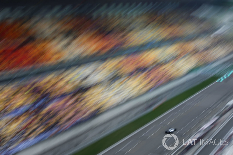 Lewis Hamilton, Mercedes AMG F1 W09
