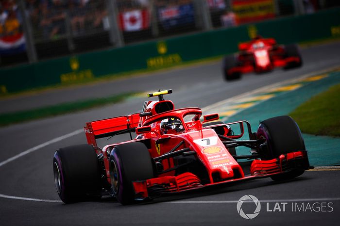 Kimi Raikkonen, Ferrari SF71H, Sebastian Vettel, Ferrari SF71H