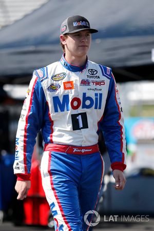 Todd Gilliland, Kyle Busch Motorsports, Toyota Tundra Mobil 1