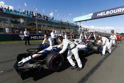 Инженеры Williams и FW41 Лэнса Стролла