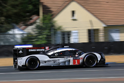 #1 Porsche Team Porsche 919 Hybrid: Timo Bernhard, Mark Webber, Brendon Hartley