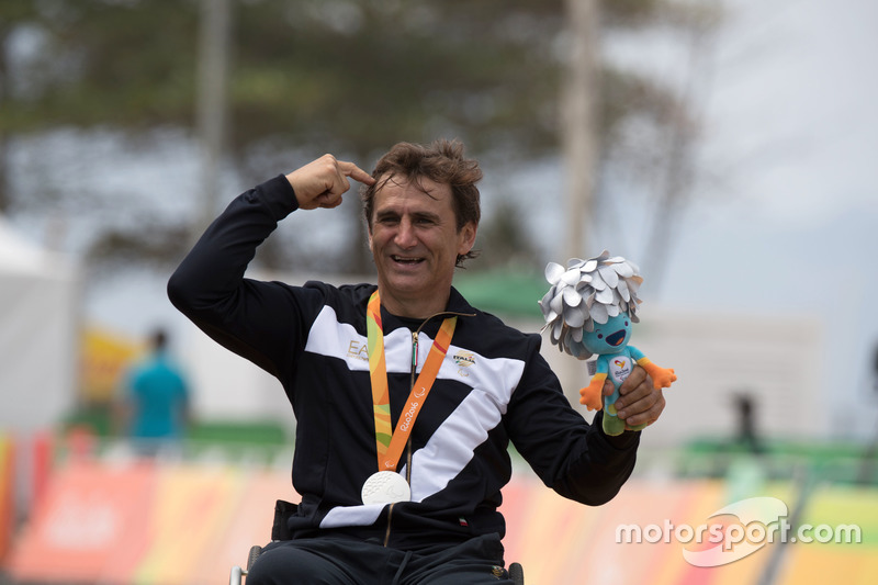 Gümüş Madalya:  Alex Zanardi