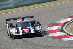 #2 Porsche Team Porsche 919 Hybrid: Romain Dumas, Neel Jani, Marc Lieb