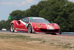 #63 Scuderia Corsa Ferrari 488 GT3: Christina Nielsen, Alessandro Balzan, Jeff Segal