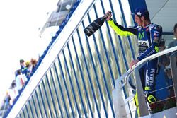 Podium: winner Valentino Rossi, Yamaha Factory Racing