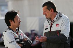 Ayao Komatsu, Haas F1 Team et Guenther Steiner, Team Principal Haas F1 Team