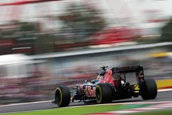 Carlos Sainz Jr., Scuderia Toro Rosso STR11