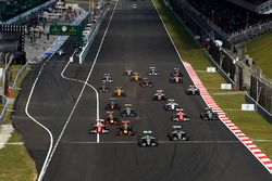 Sebastian Vettel, Ferrari SF16-H, Kimi Raikkonen, Ferrari SF16-H at the start